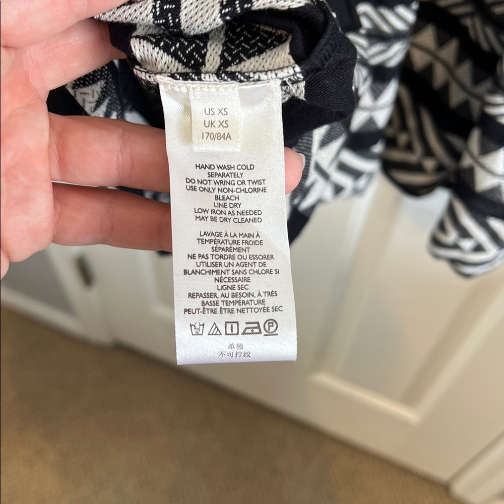 Maeve Anthropologie Black & White Aztec Print Dominique Popover Dress Pockets XS - Picture 11 of 12